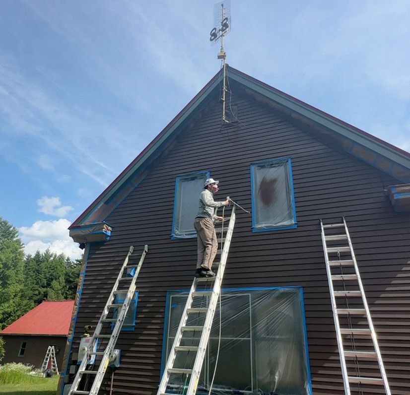Exterior house painting in Burlington Vermont